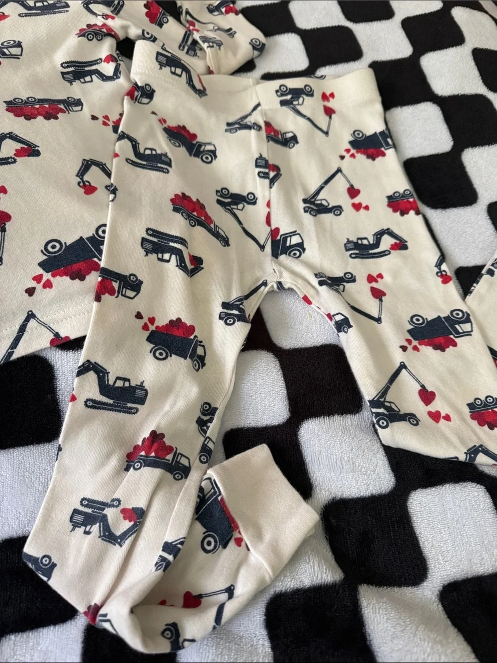 Kids Heart Construction Truck Pajama Set - Red & Navy